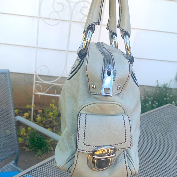 Gorgeous Marc Jacobs Leather Bag 💯 % Authentic - Picture 3 of 11